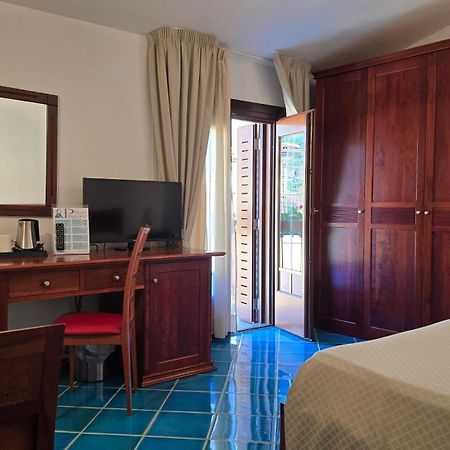 Hotel Pisacane Sapri Extérieur photo