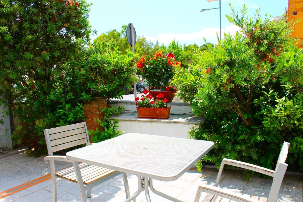 Hotel Pisacane Sapri Extérieur photo