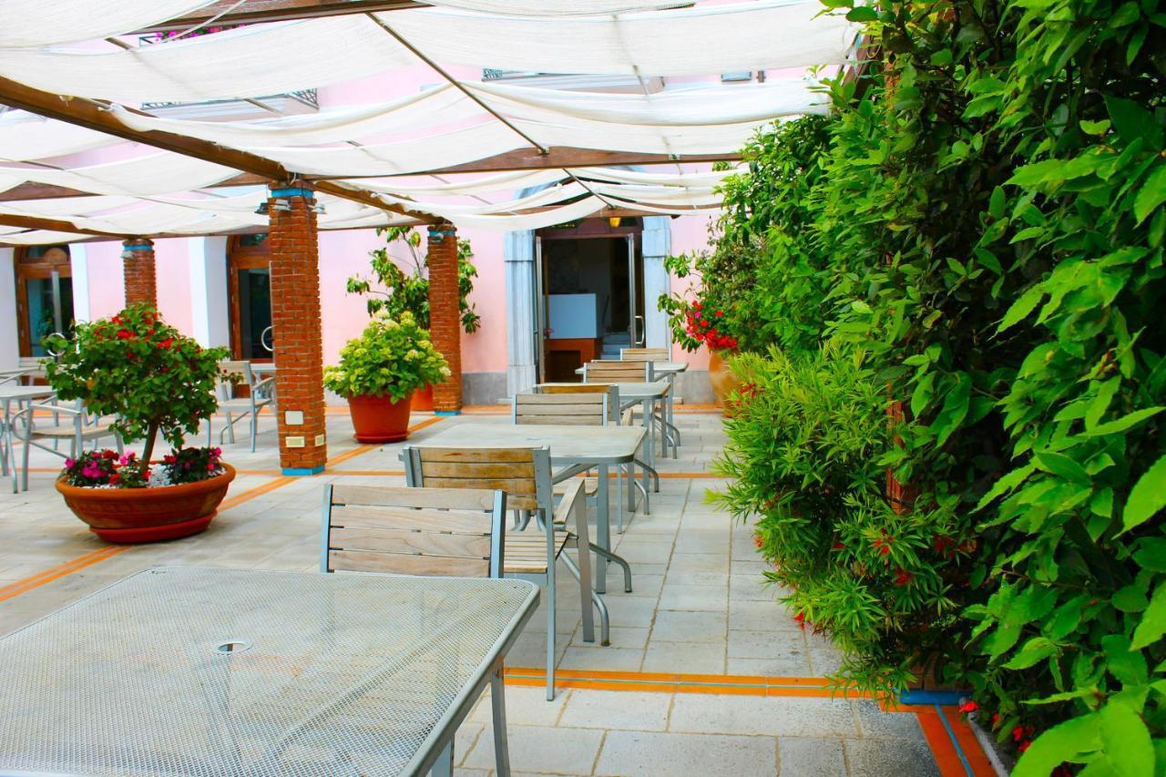 Hotel Pisacane Sapri Extérieur photo