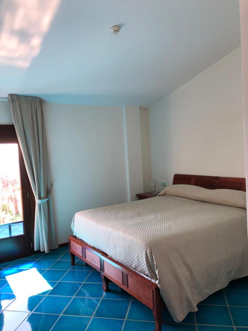 Hotel Pisacane Sapri Extérieur photo